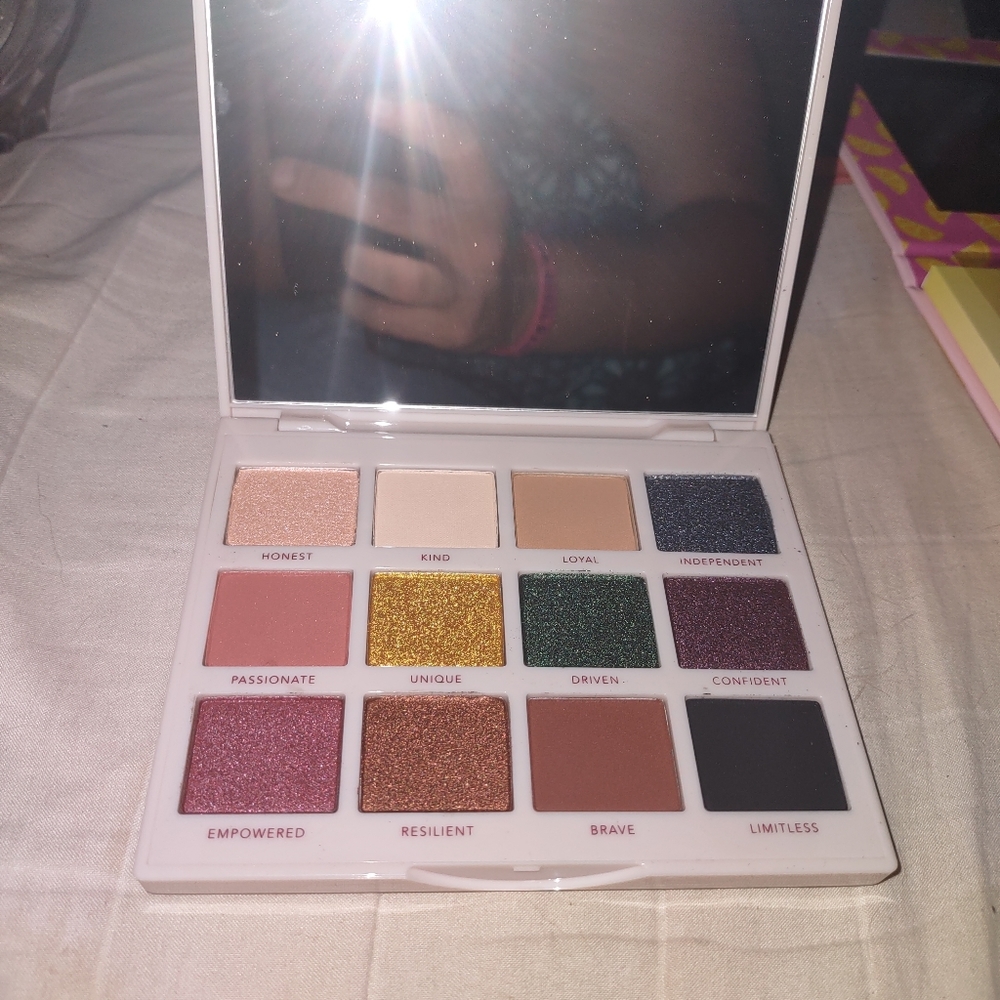 Persona Identity Two Eyeshadow Pallet